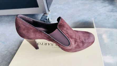 Woman's Shoe Size 8
