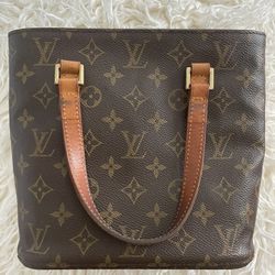 Louis Vuitton- Vavin Pm Bag
