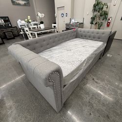 DAY BED