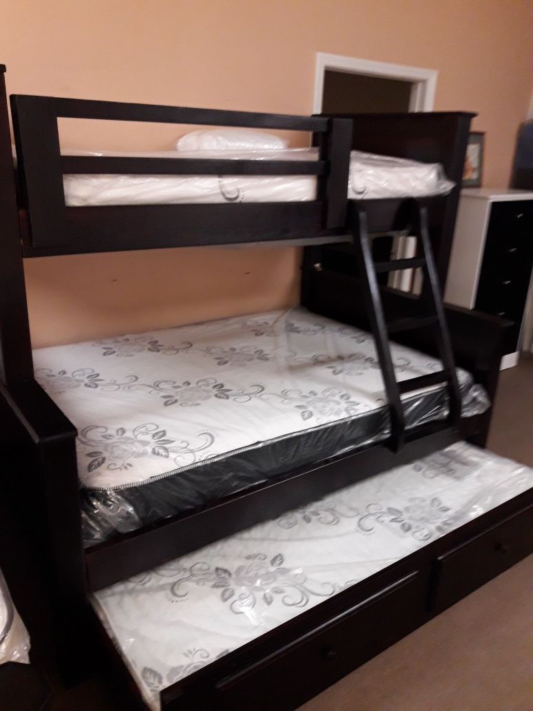 New twin-full pinewood bunkbed