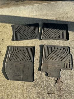 Toyota Prius floor mats ( 2011)