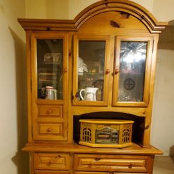Amish Wood Lighted Hutch