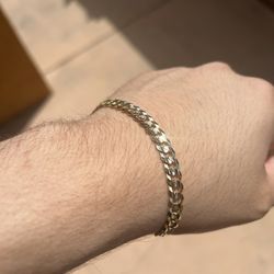 14k Gold Curb Link Bracelet 