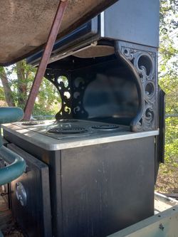 Beautiful Vintage Stove $500
