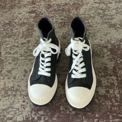 Women’s High Top Sneakers, Size 8