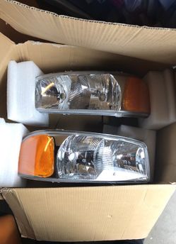 2002 GMC Headlamps New