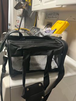 Bolsa pequeña para gato nueva