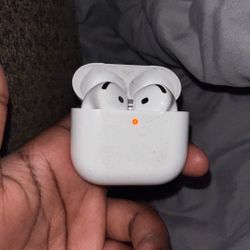 AirPod 4s