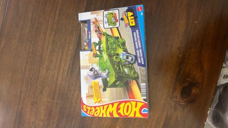 Brand New Hot Wheels City Track Playsets (Sealed in Box) - $12 to $15 Each or $45 Bundle