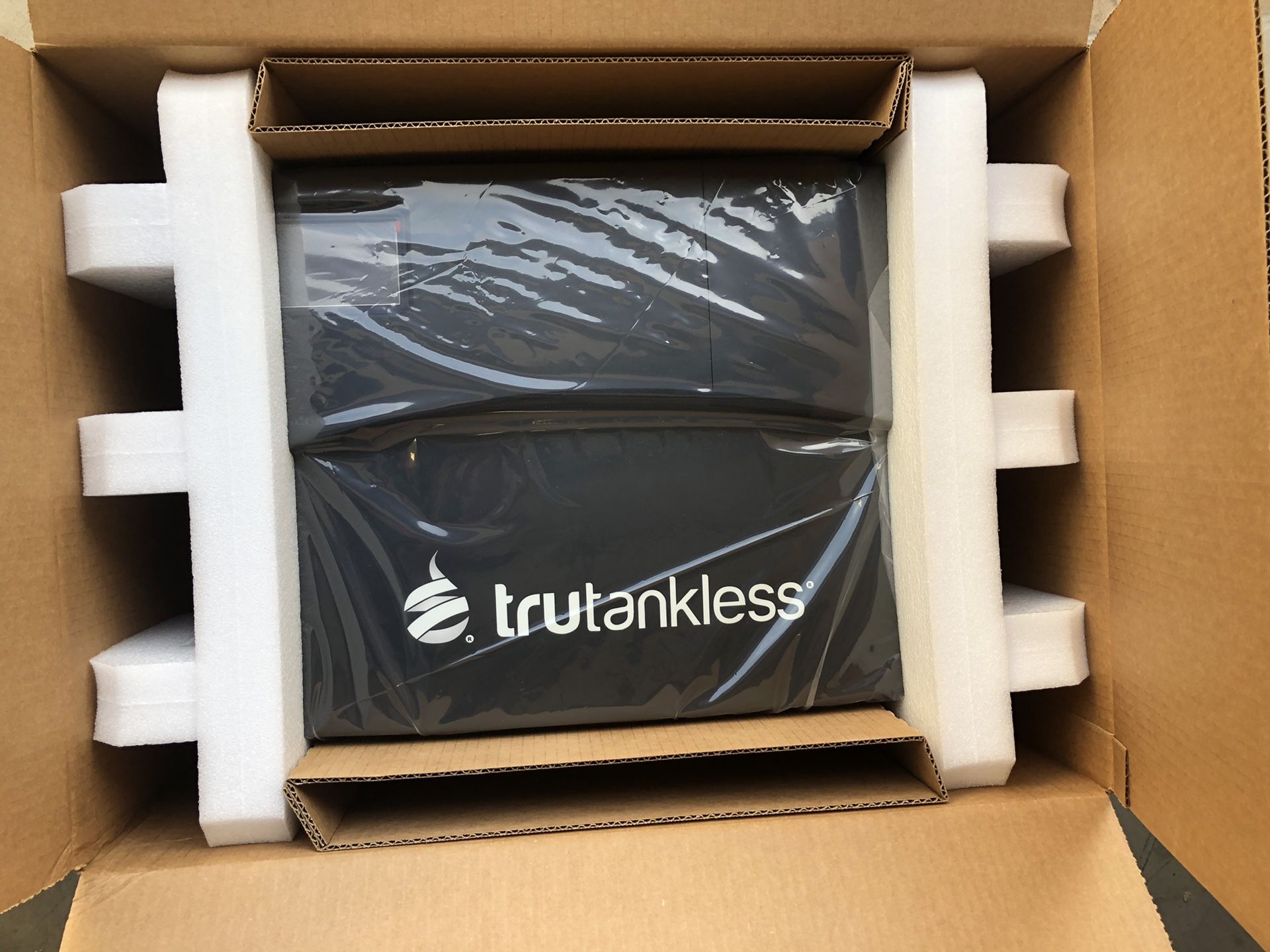 TruTankless tr25 tankless water heater for Sale in Fountain Hills, AZ -  OfferUp