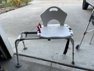 Shower Bend, Chair