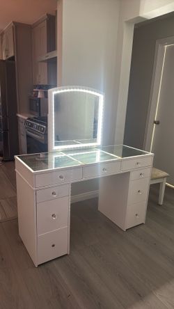 Vanity White