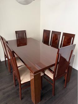 Italian Pisa Dining Room Table w/Extensions and 8 chairs