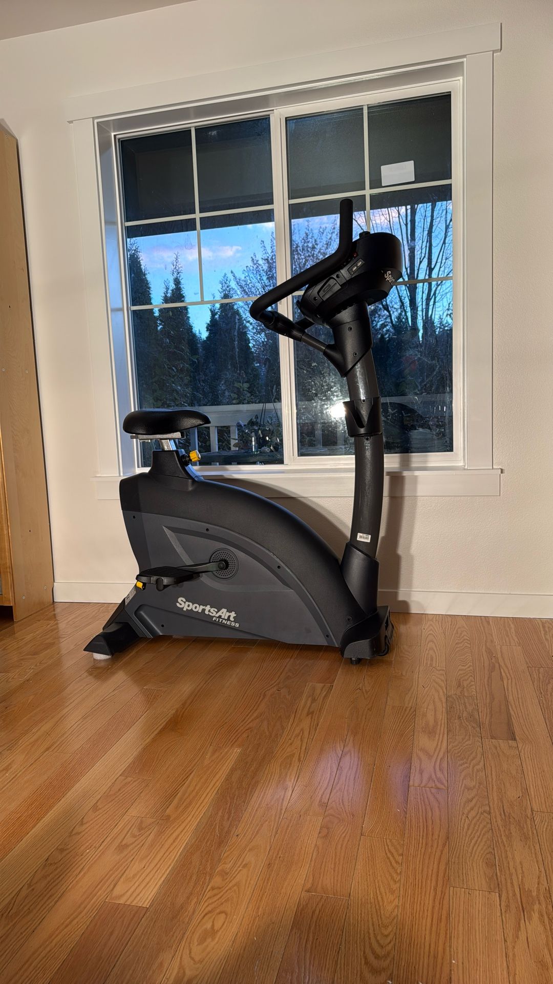 Sports art Fitness C545U Cycle Bike will take the best offer