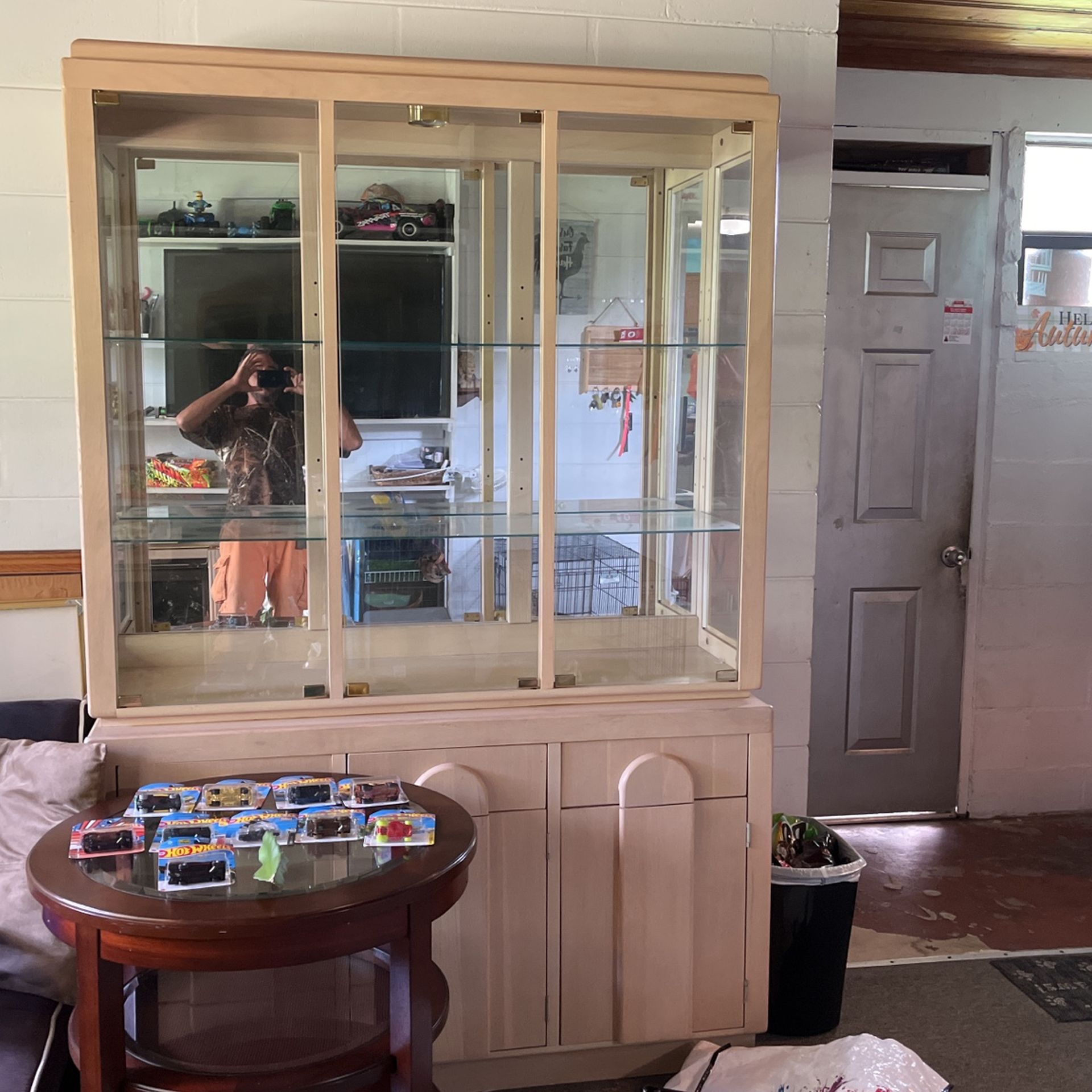 China Cabinet Lights Work And Everything