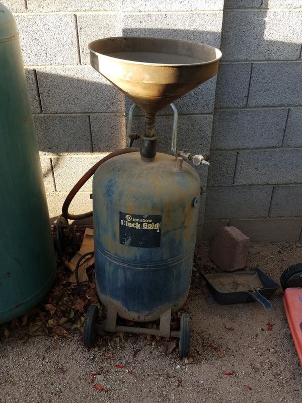 Automotive Oil change containers for Sale in Mesa, AZ OfferUp