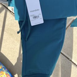 Jogger Women’s Scrubs NEW Size M