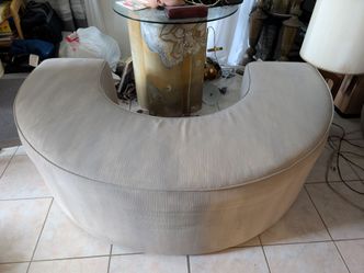 Free - Round Bench / Ottoman
