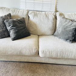 Queen Sleeper Sofa il accept offers!