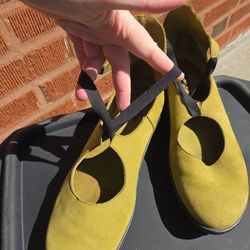 Arche France "Lilly" Nubuck Flats - Citron Yellow - Size 39 (US 8)