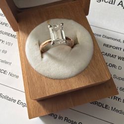 2 carat lab emerald engagement ring