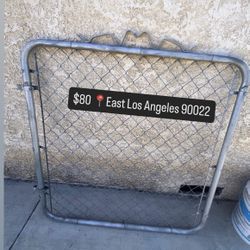 Chain Link Fence 3-1/2 ft. W x 4 ft. H Galvanized Steel Walk Fence Gate