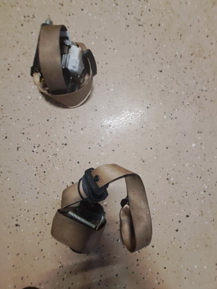 07-12 mercedes gl seat belt