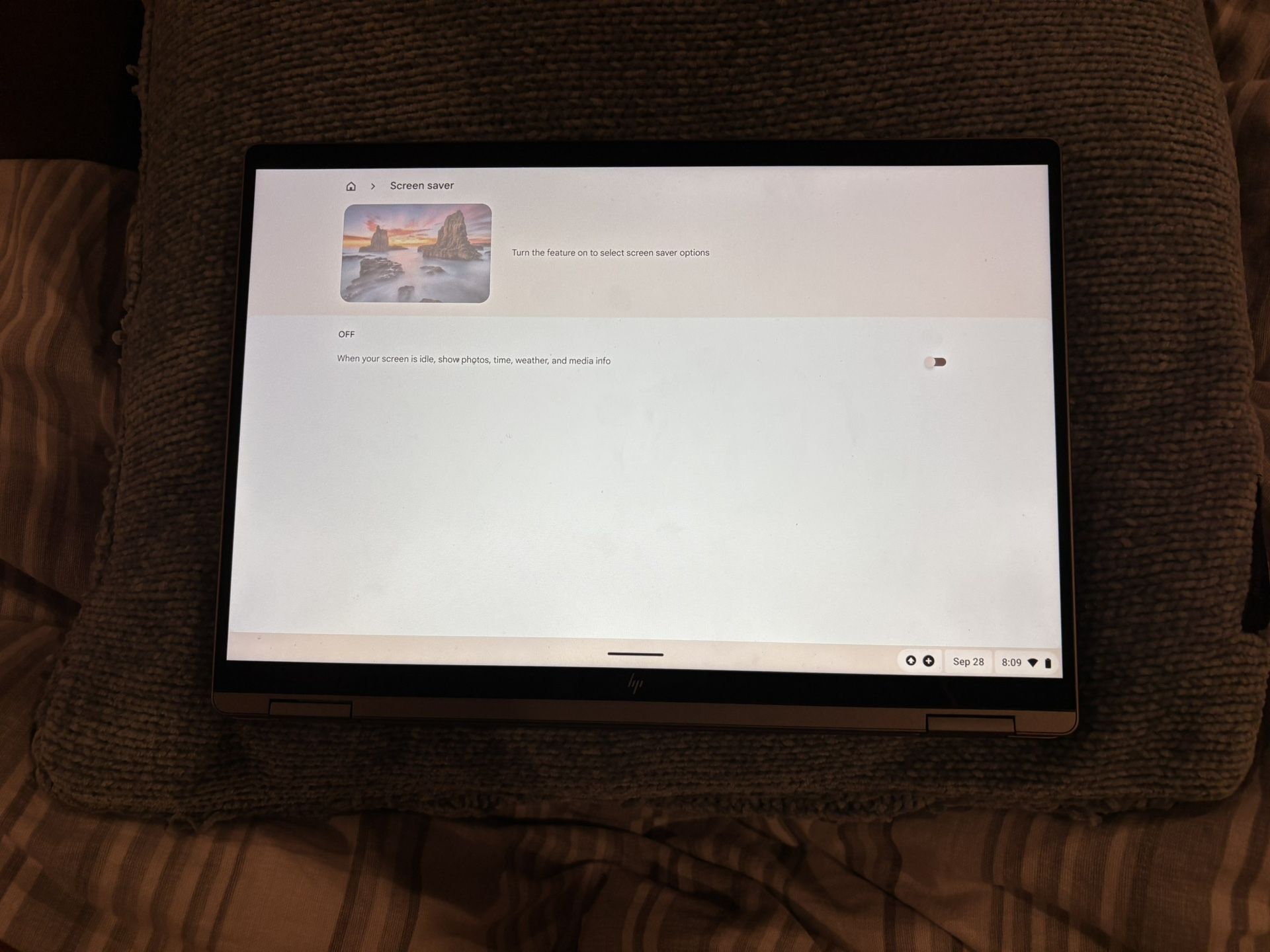HP - 14" 2-in-1 Wide Ultra XGA Touch-Screen Chromebook - Intel Core i3 - 8GB Memory - 128GB SSD - Mineral Silver