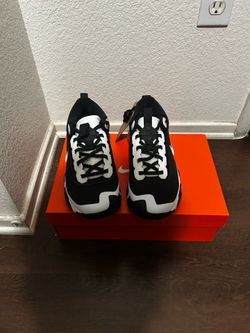 size 8 nike running shoes brand new never worn