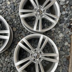 2014 Passat Alloy Rims