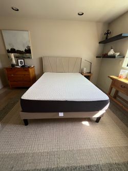 PENDING P/U***Queen Mattress with Washable Cover