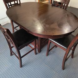 Kitchen Table And Chairs/ High Table With 4 Chairs