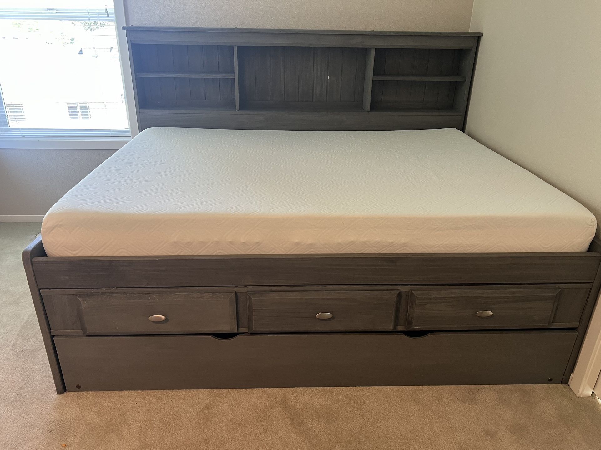 Full Size Storage Trundle Bed w/Bookshelf - Gray