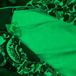 Pink/white/red Designer Bape Hoodie XXL