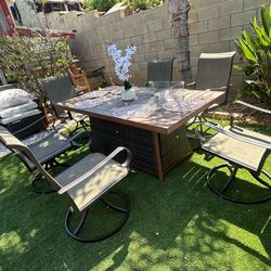 Patio furniture Outdoor dining set brand new