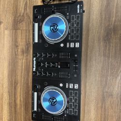 Numark MT PRO3  DJ CONTROLLER 