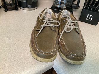 Margaritaville lightly used well made 2 hole boat style shoes