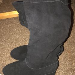 Quality Women’s Suede Leather Tall Boots. Size 9B