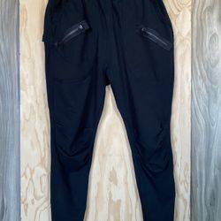 Urban Groove black joggers size: medium   55% cotton 40% polyester 5%  spandex  🚫 No holes 🚫 No stains  🚭 Smoke free 🚫 Pet free  