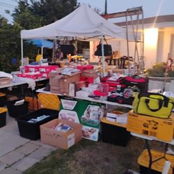 Gigantic Yard Sale In San Bernardino California Send A Message For Location