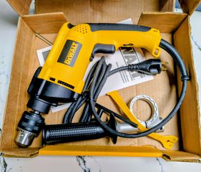 DeWalt Taladro percutor 13 mm 1/2 "