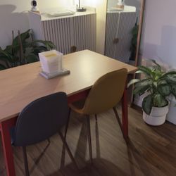 Table With 2 Chairs 