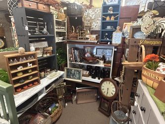 Vintage Decor, Furniture, Collectibles & More