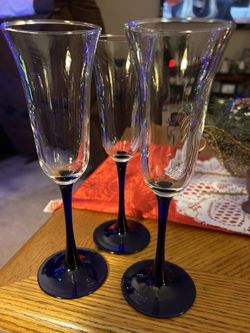 Vintage set of 4 Luminarc France Cobalt Blue Stem Champagne Glass Flutes