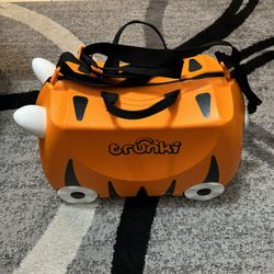 Trunki Tiger Kids Ride On Suitcase Carry On Luggage 