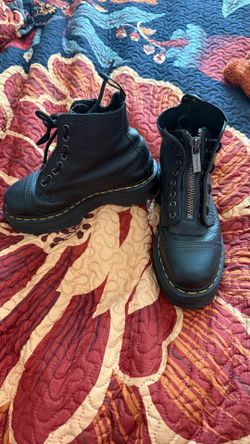 Dr Martin SINCLAIR Platform Boots men’s size 8 women’s 9