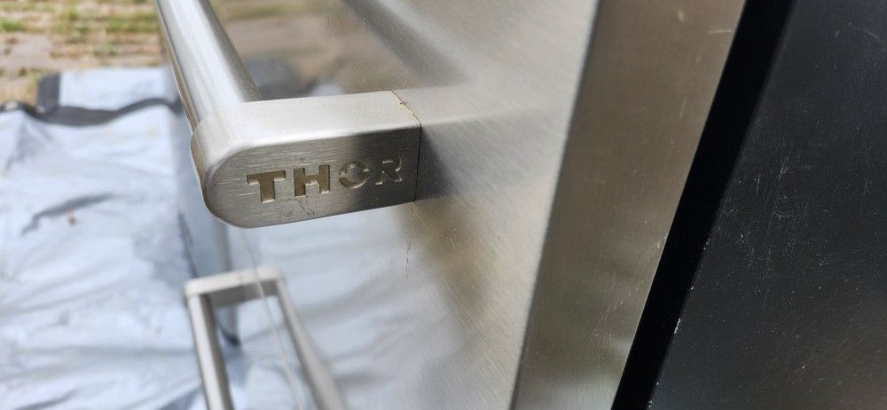 Refrigerator Small Thor Great 100