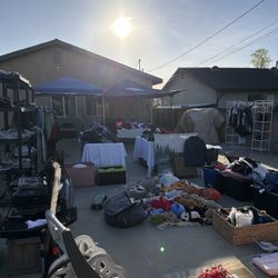 SUNDAY YARD SALE UPLAND 1271 N VALLEJO WAY, ALLEYWAY