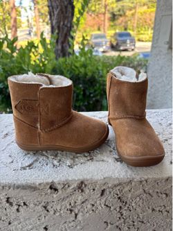 Ugg toddler