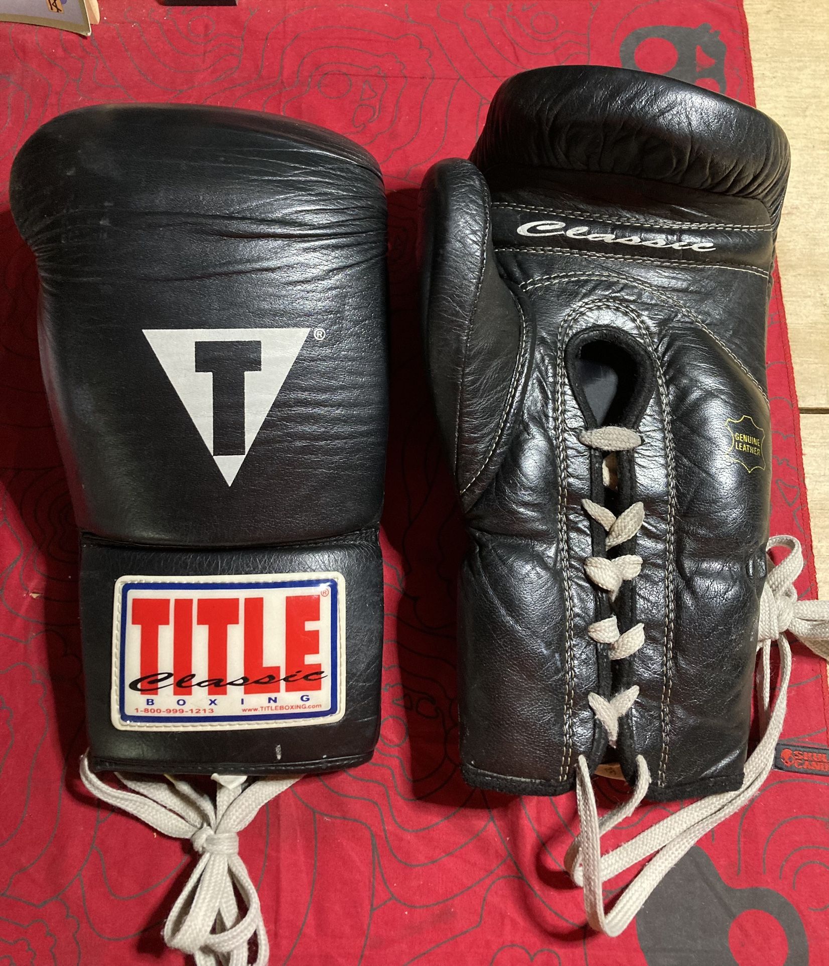 Boxing Gloves Title Classic 16 ounce